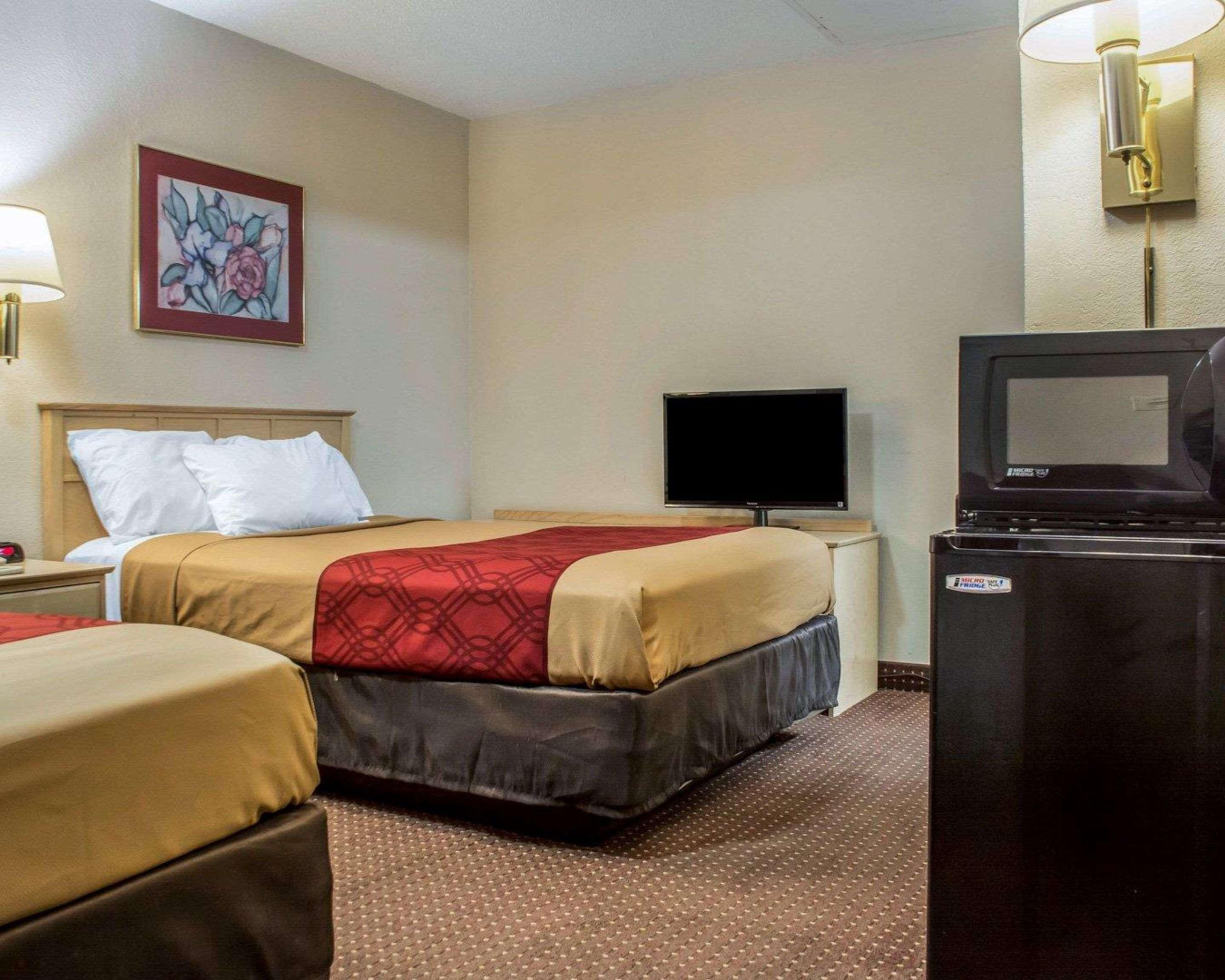 Econo Lodge Dewitt I-90 Zewnętrze zdjęcie