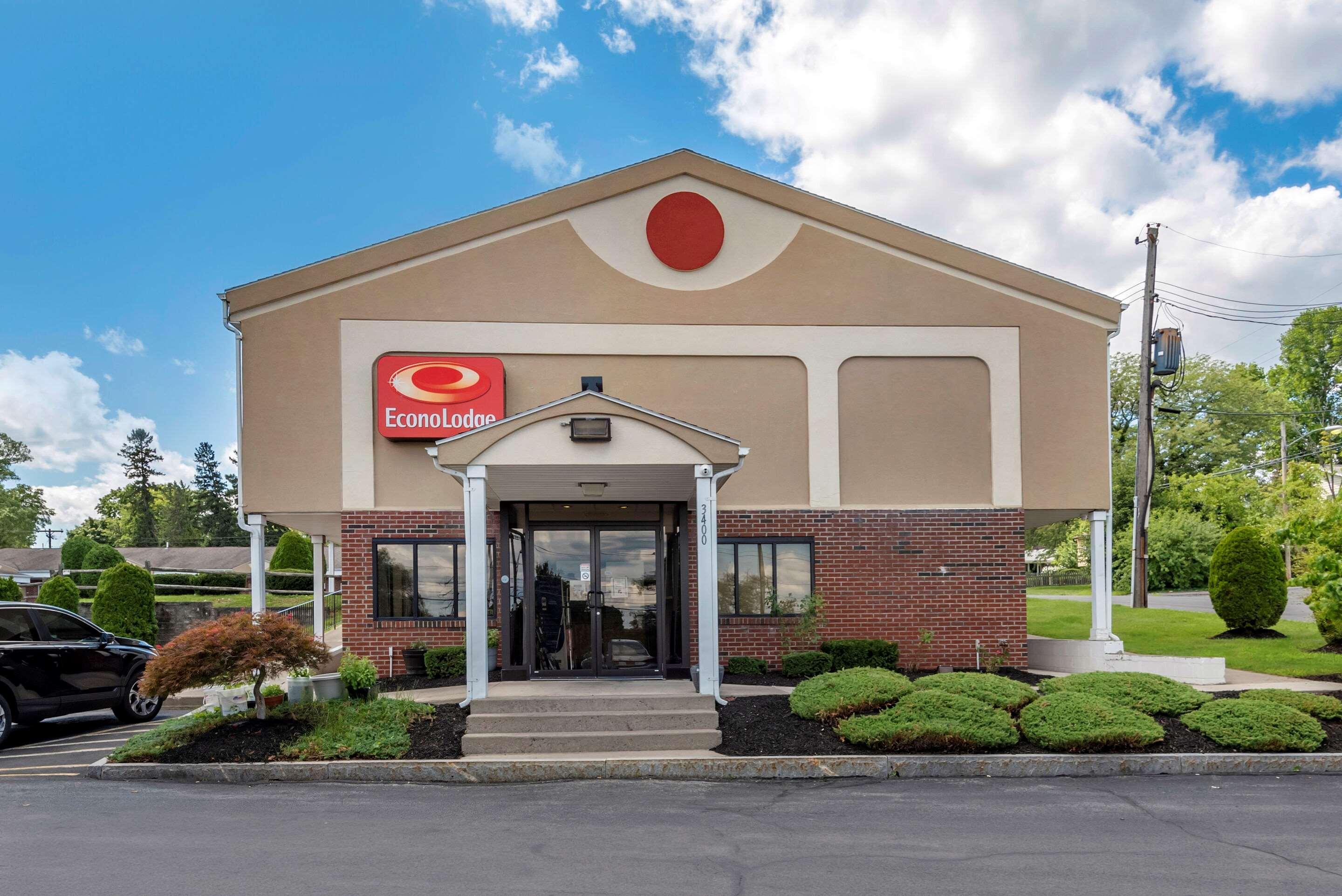 Econo Lodge Dewitt I-90 Zewnętrze zdjęcie