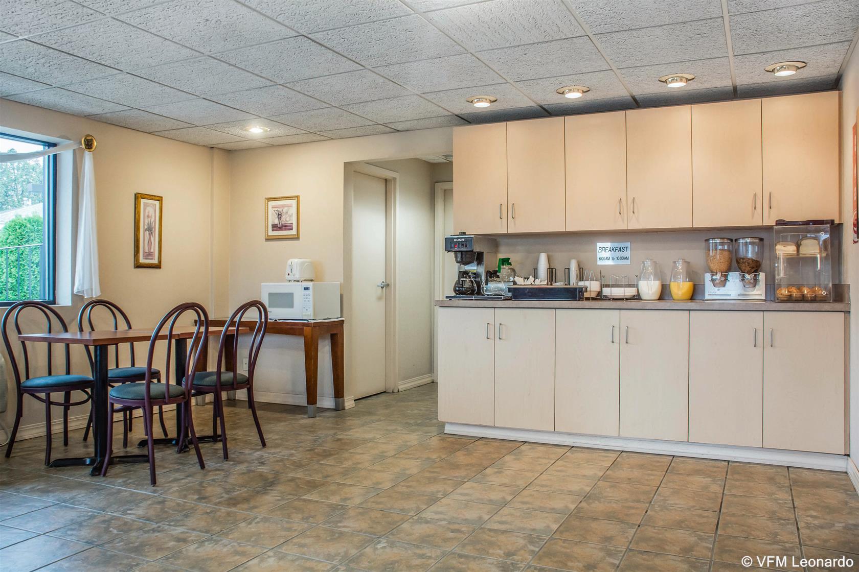 Econo Lodge Dewitt I-90 Zewnętrze zdjęcie