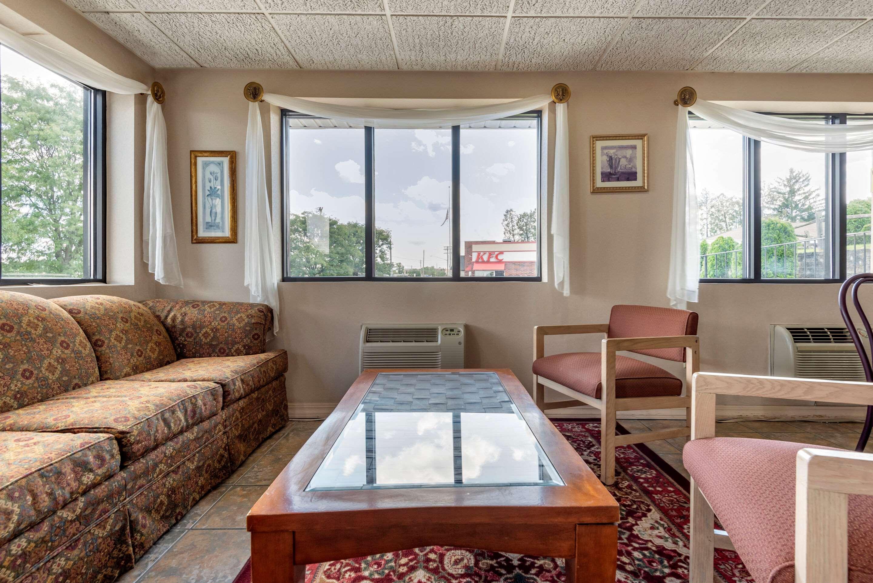 Econo Lodge Dewitt I-90 Zewnętrze zdjęcie