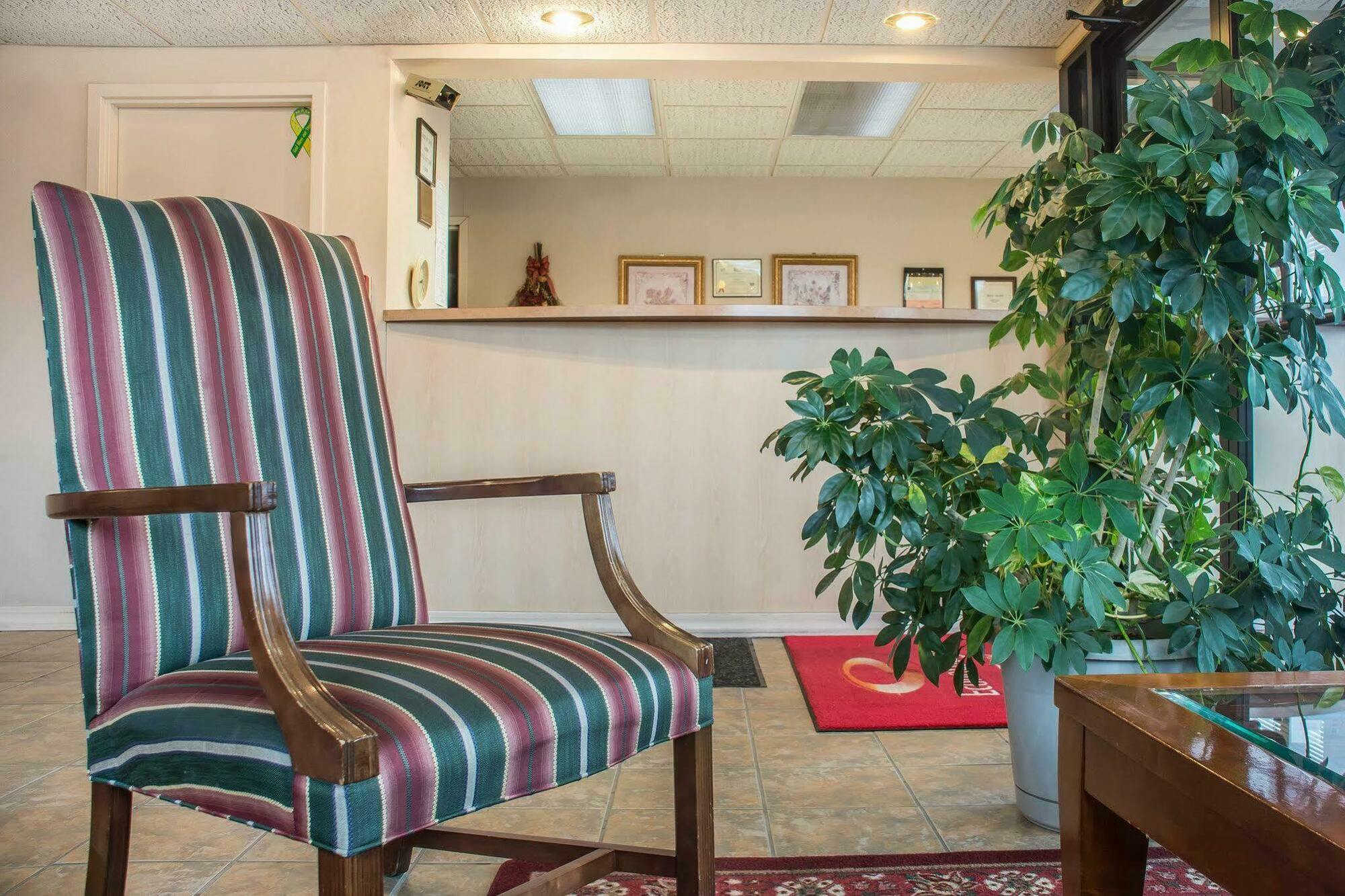 Econo Lodge Dewitt I-90 Zewnętrze zdjęcie